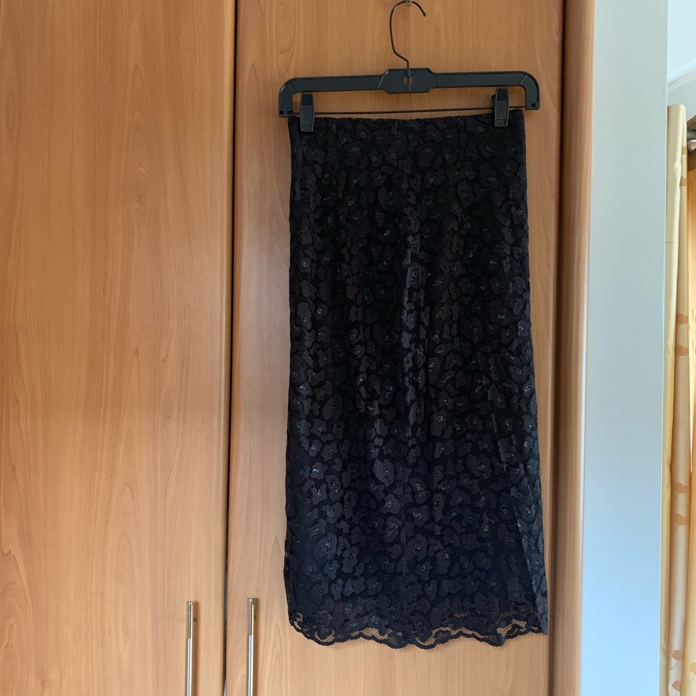 Midi lace pencil skirt